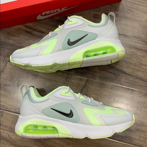 W NIKE AIR MAX 200 - Picture 7 of 16